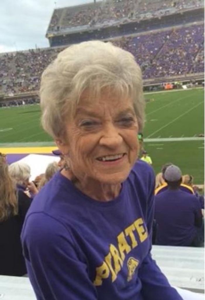 Liz Owens Profile Photo