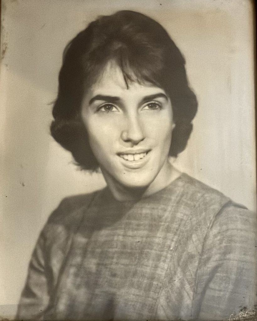 Frances "Sue" Pere' Huey Profile Photo