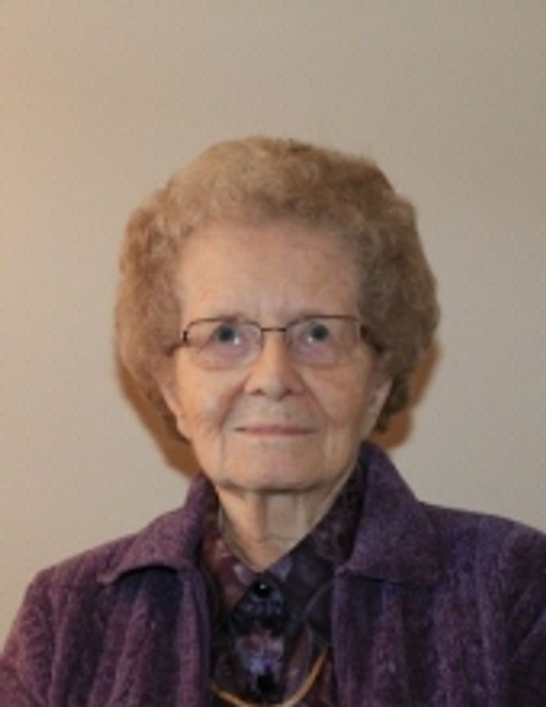 Marjorie L Lachmiller