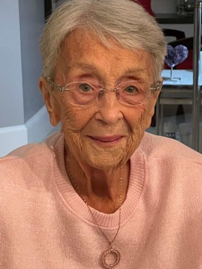 Theresa Rosemarie Roy Profile Photo