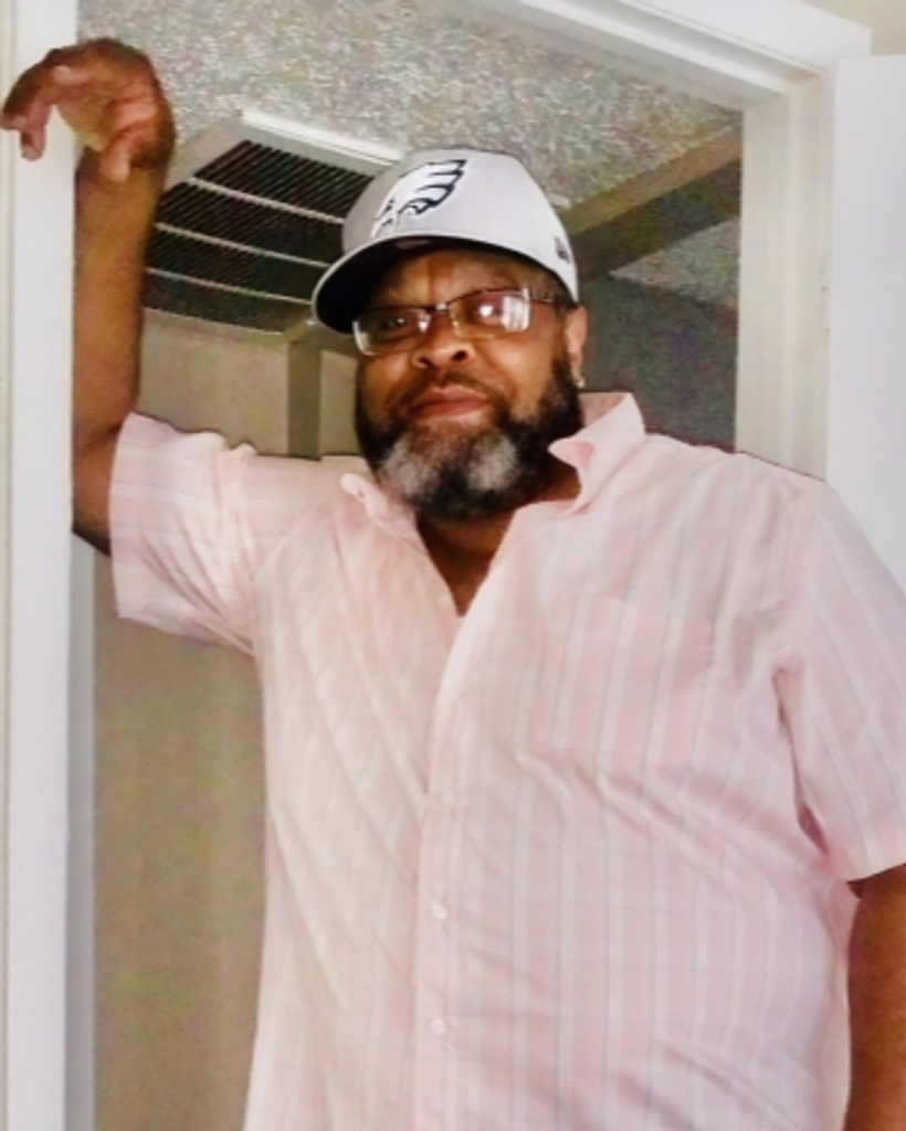 DERECK M. WHITE SR Profile Photo