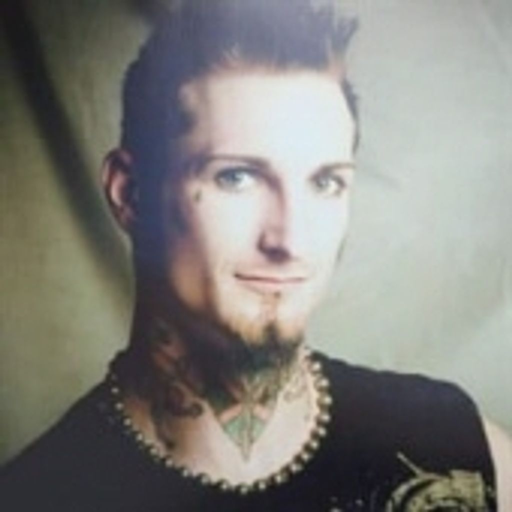 Christopher "Chris" Hodson