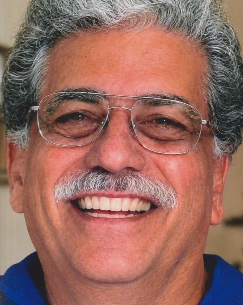 Juvenal "Ricky" Gonzalez Profile Photo