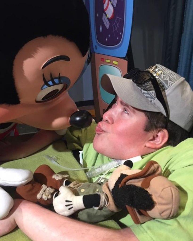 Joshua Bruce Hinson Profile Photo