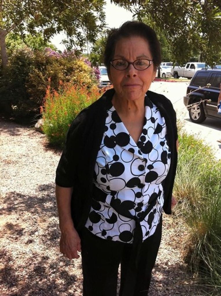 Irene Limas Profile Photo