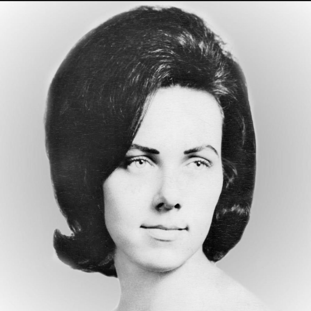 Eleanor "Ellie" J. (Treska) Saro