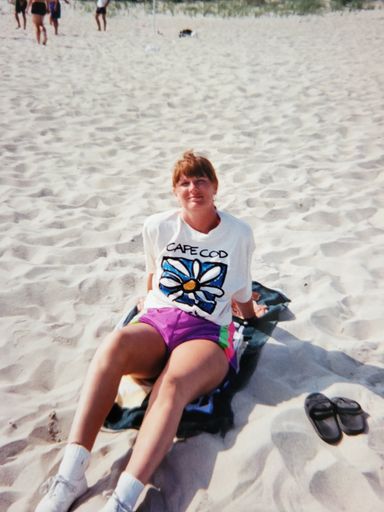 Karen Floor photo gallery thumbnail 35 of 206
