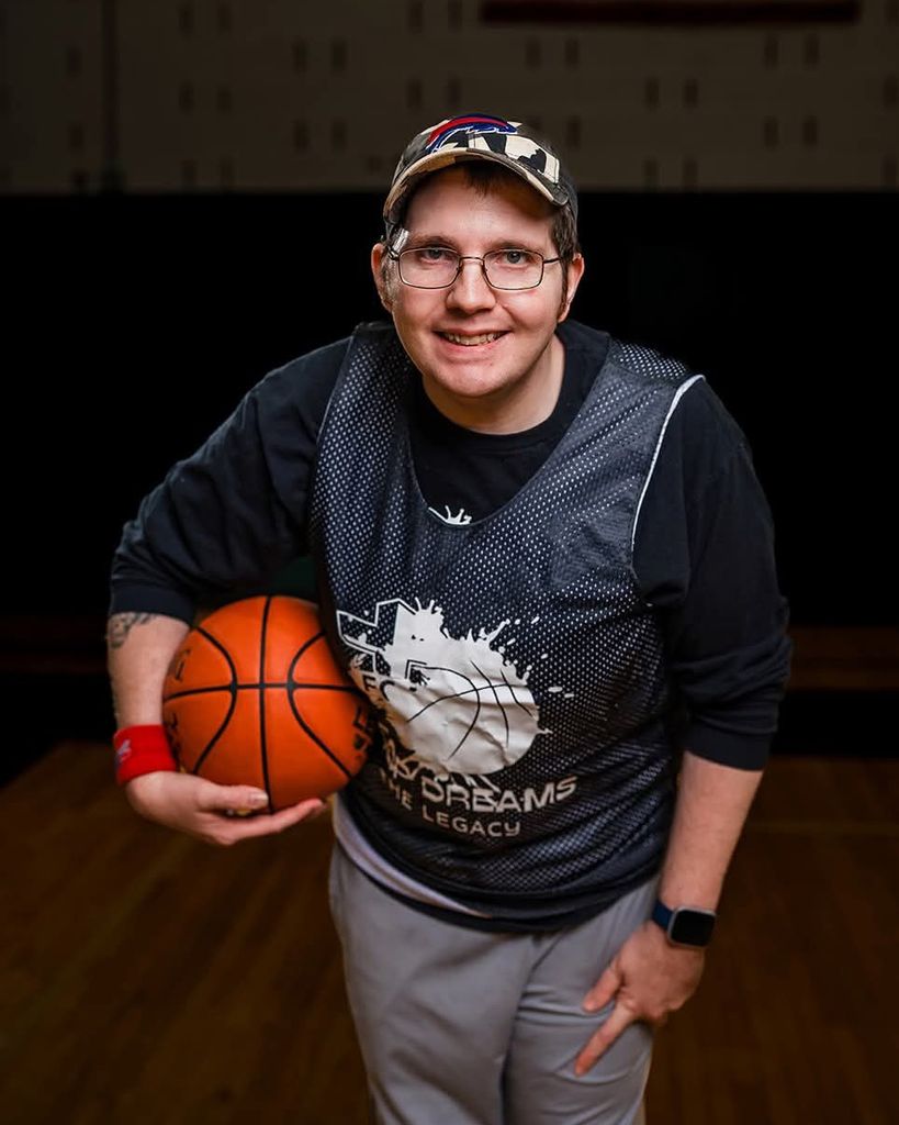 Zachary Bennett Profile Photo