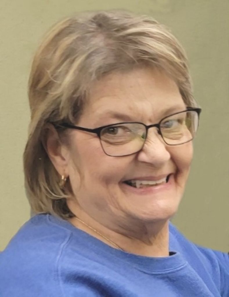 Christina "Tina" Smeltser