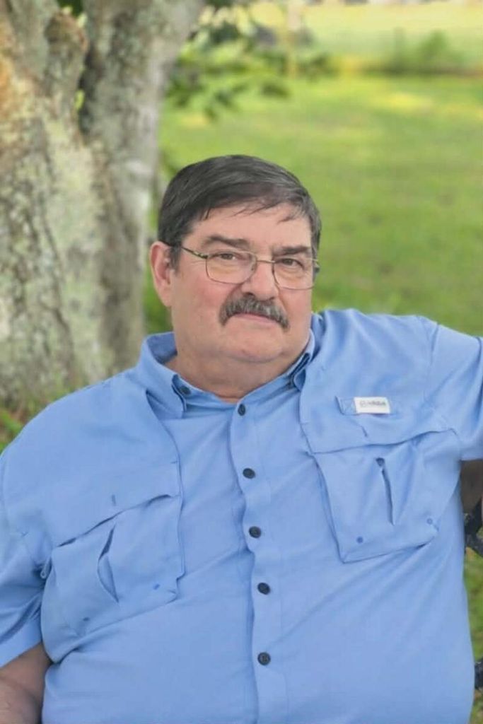 Marcus Dean Russell Profile Photo