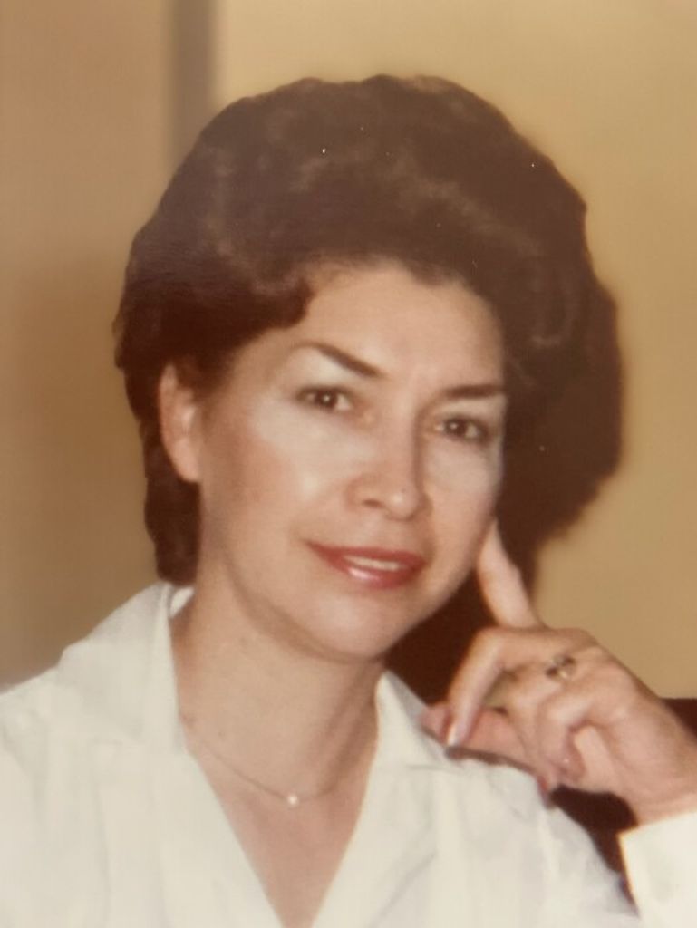 Gloria Dubois Garcia