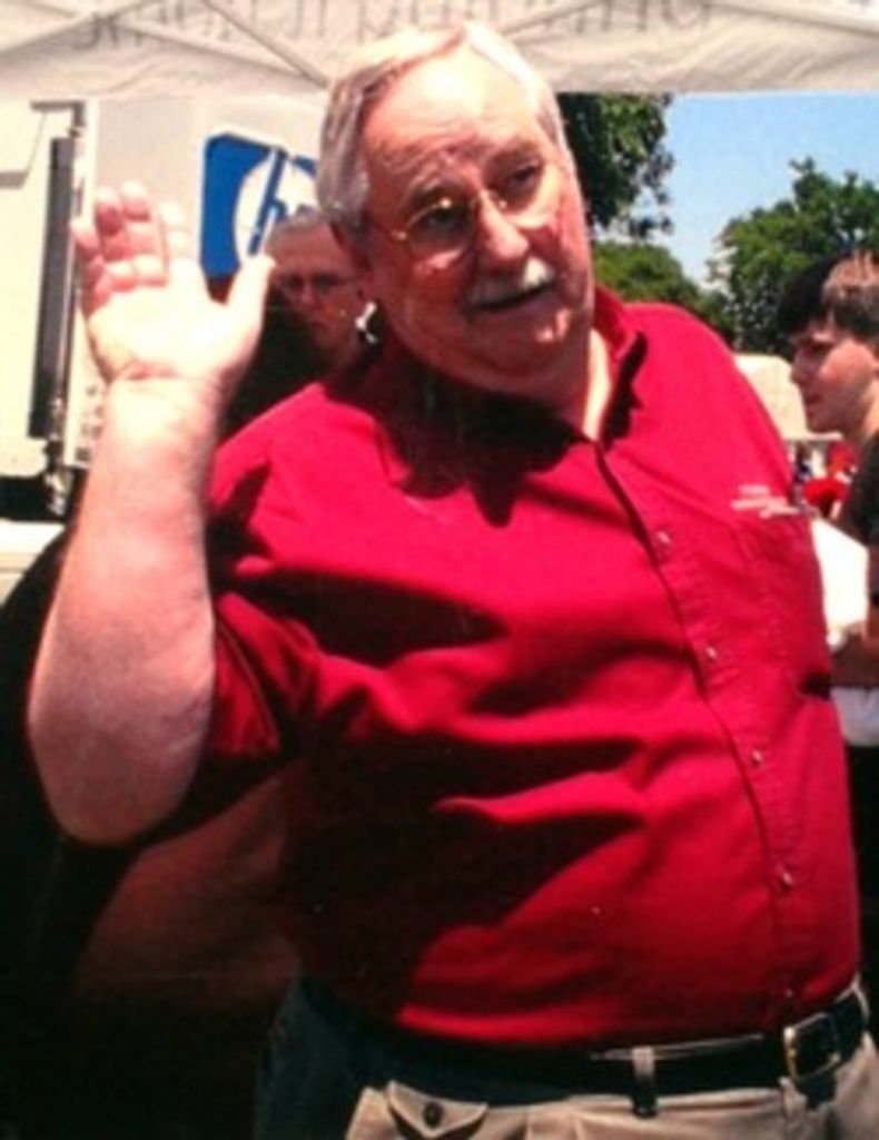 Robert E Hand