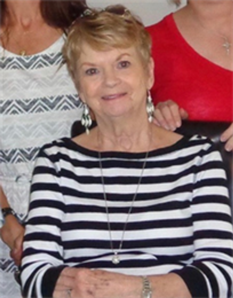 Peggy Holoubek Profile Photo
