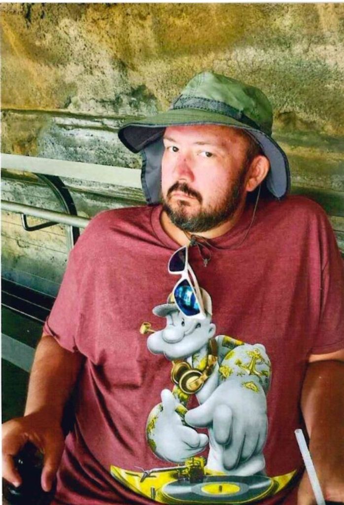 Kristopher Kennon Crane Profile Photo