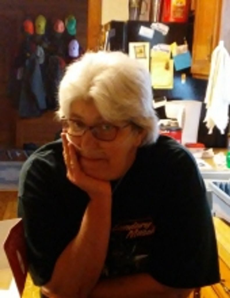 Gladys Lorraine (Lori) Salle'