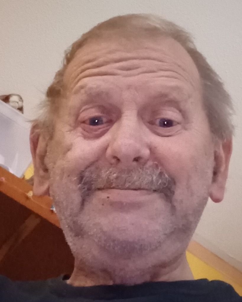 Robert James Lewis, Jr. Profile Photo