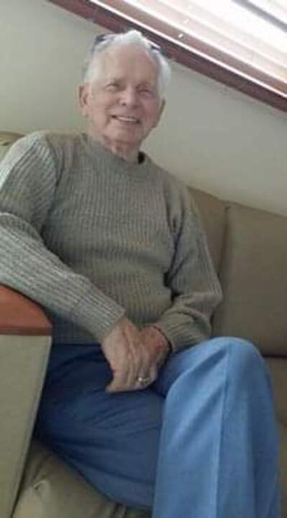 Franklin Thomas Snow Profile Photo