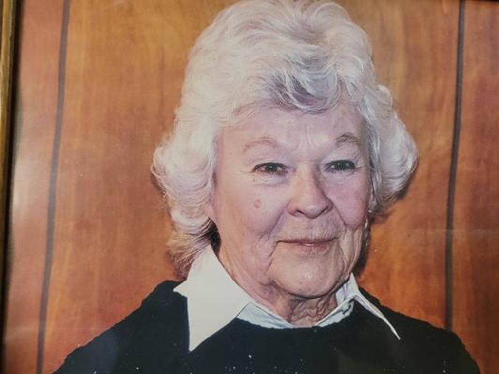 Ella Mae Miller Profile Photo