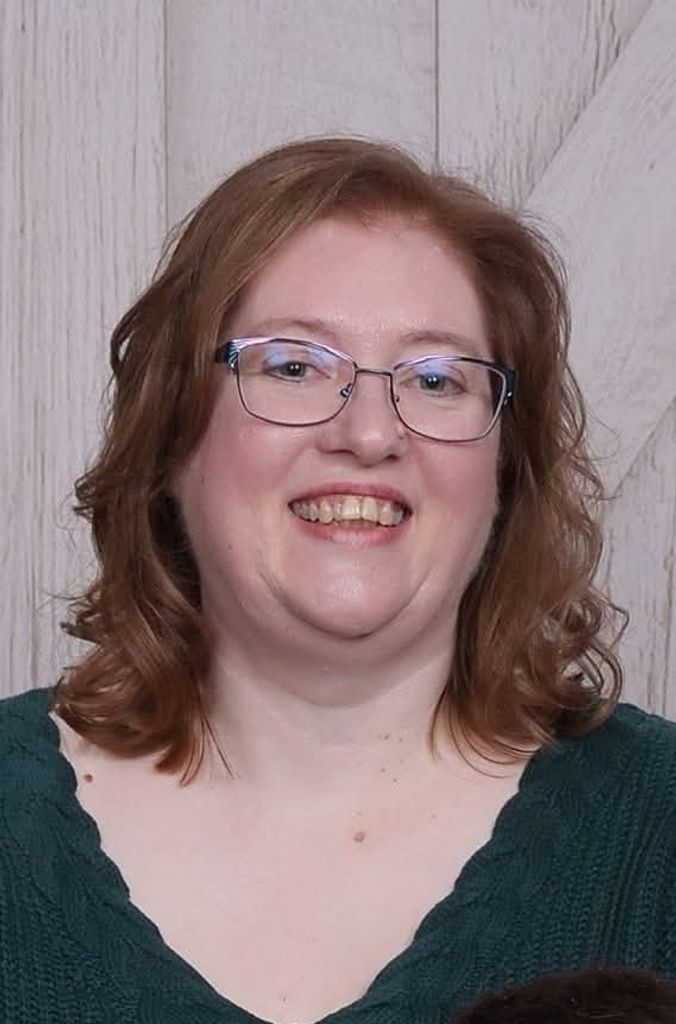 Eva Moore Profile Photo