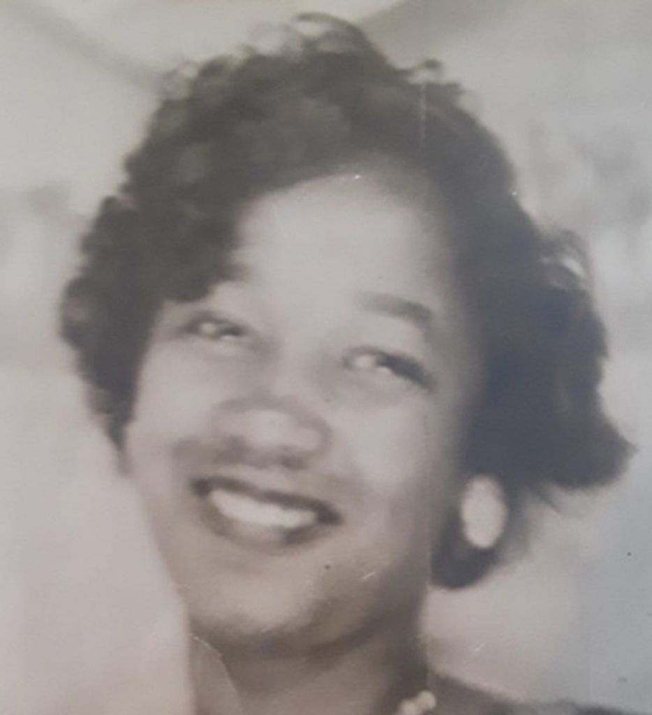 Maxine Carver Profile Photo