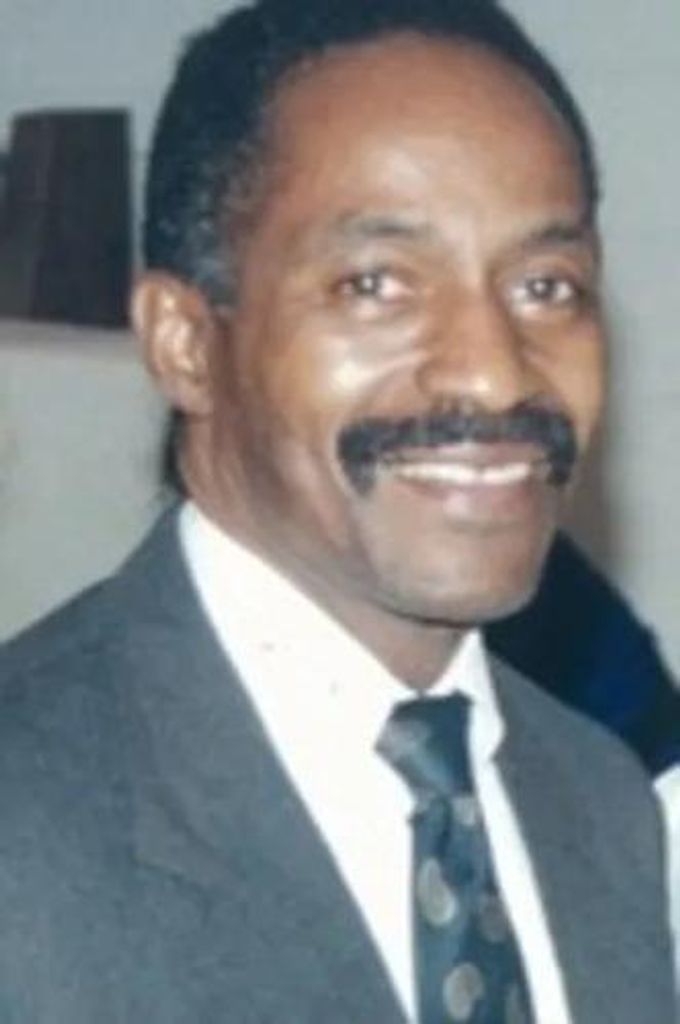 Dea Earl Lese Ishmal, Jr Profile Photo