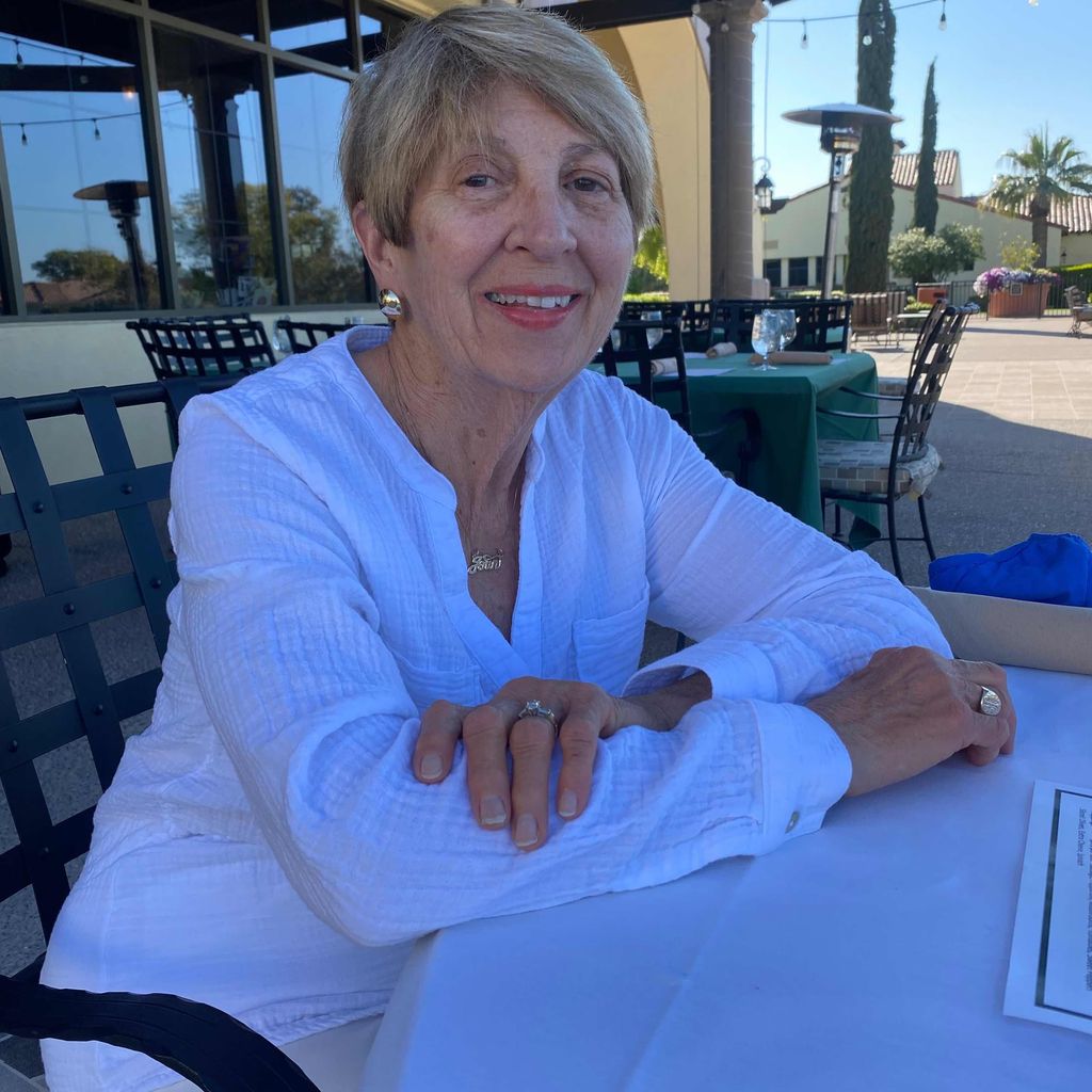 Joan Hanna Hinchliffe Profile Photo