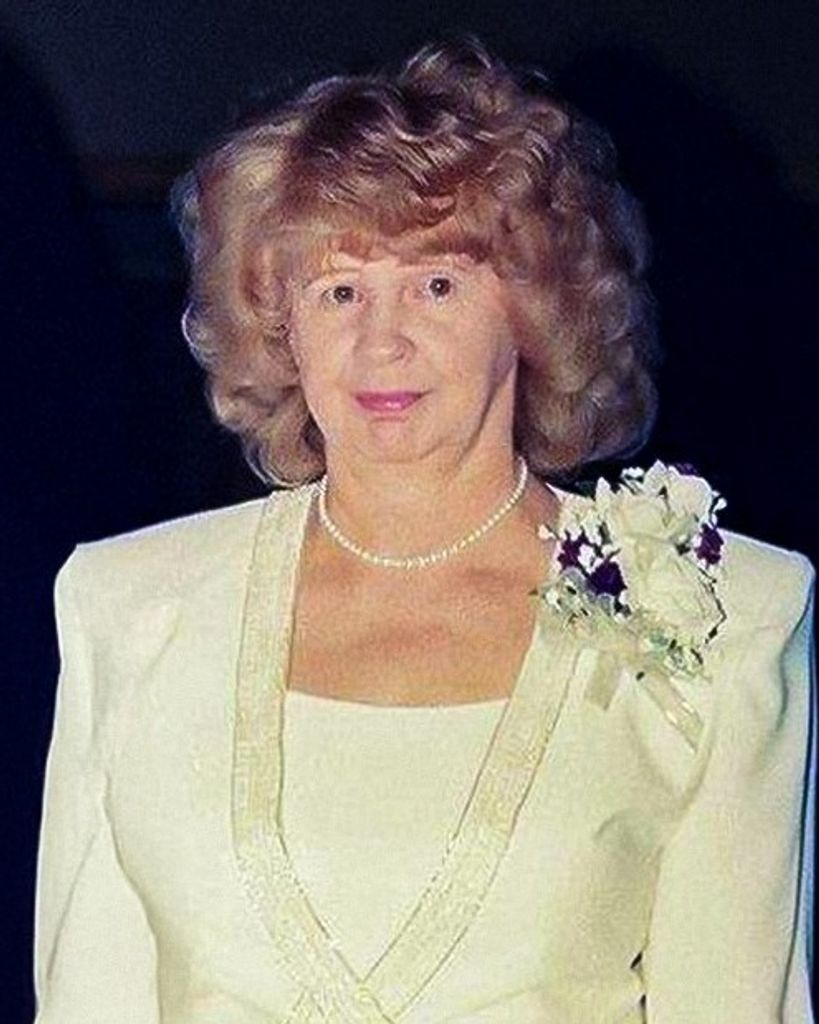 Naomi Louise Tietz Profile Photo