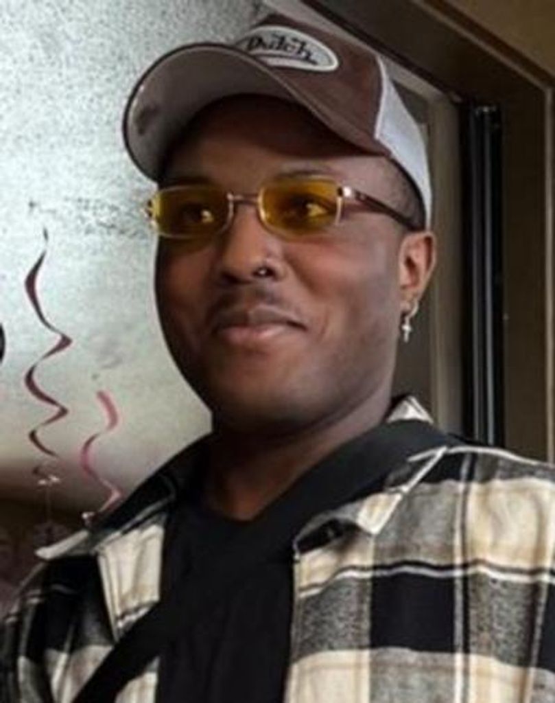 Deandre Deshun Smith Profile Photo