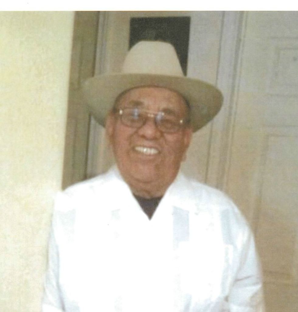 Cruz Camacho Profile Photo