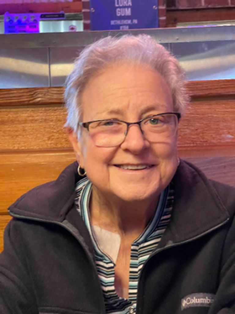 Darlene E Finnegan