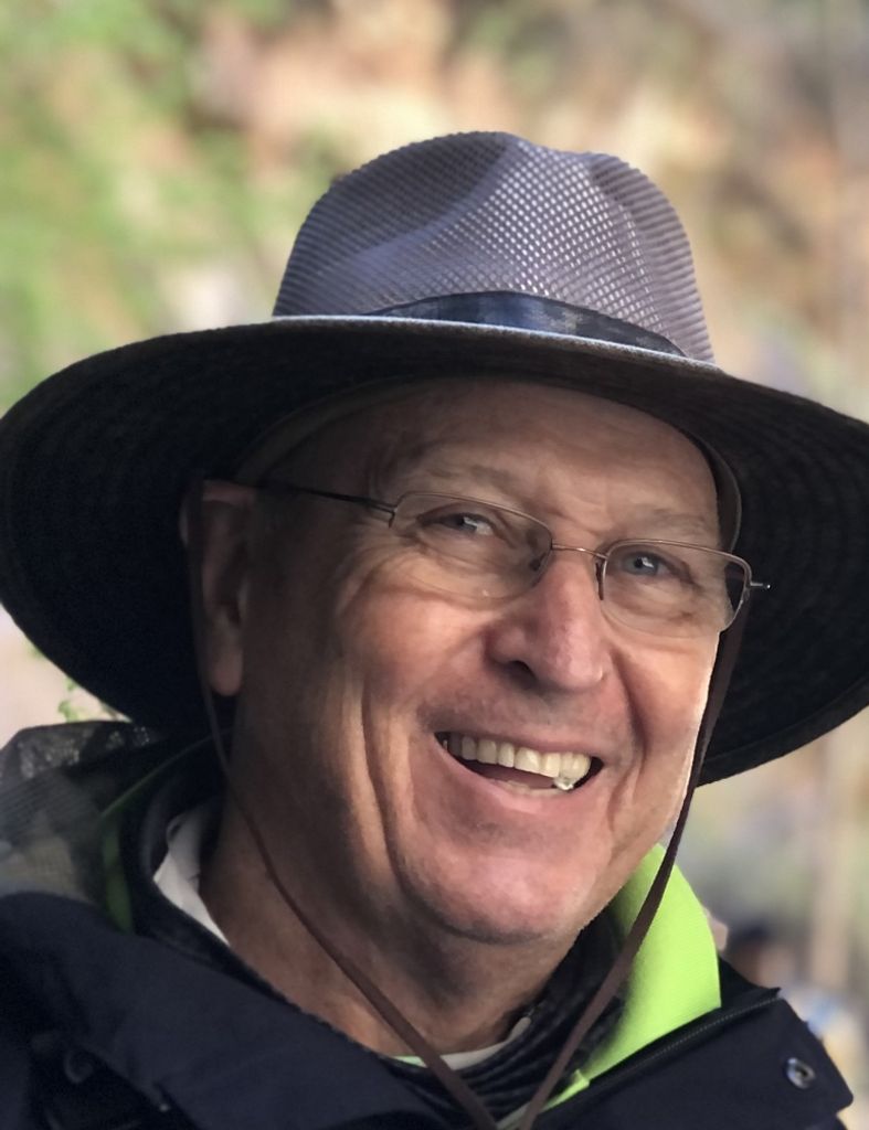Daniel J. Davis Profile Photo