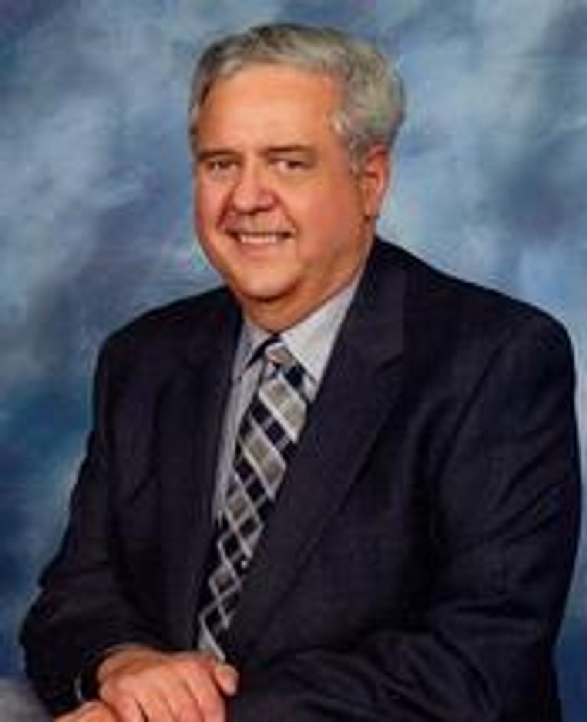 Don Edward Henneker Jr.