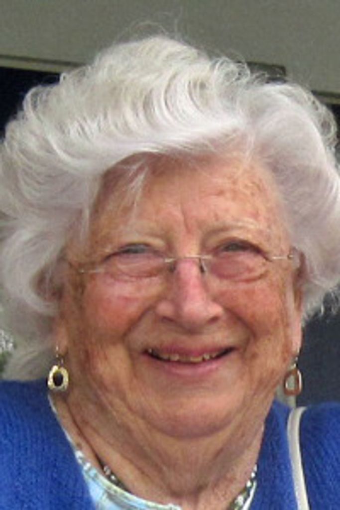 Jacquelyn J. Mccarter