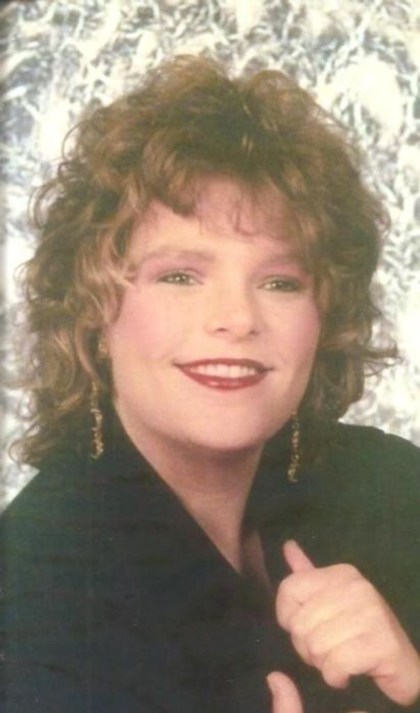 Stephanie Hall Profile Photo