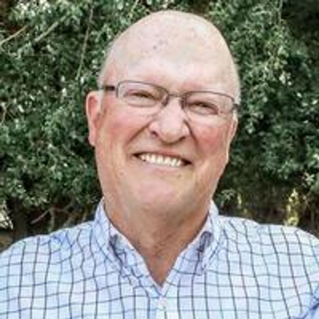 Dale J Larsen