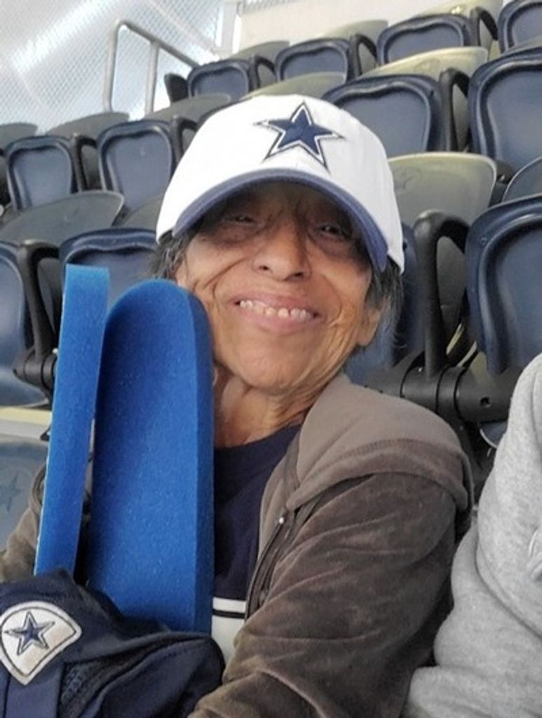 Janie Peralez Profile Photo