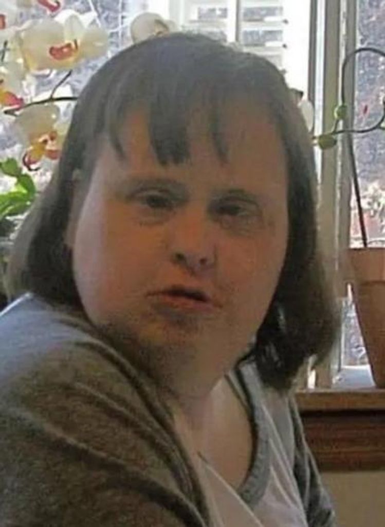 Theresa Rose Petersen Profile Photo