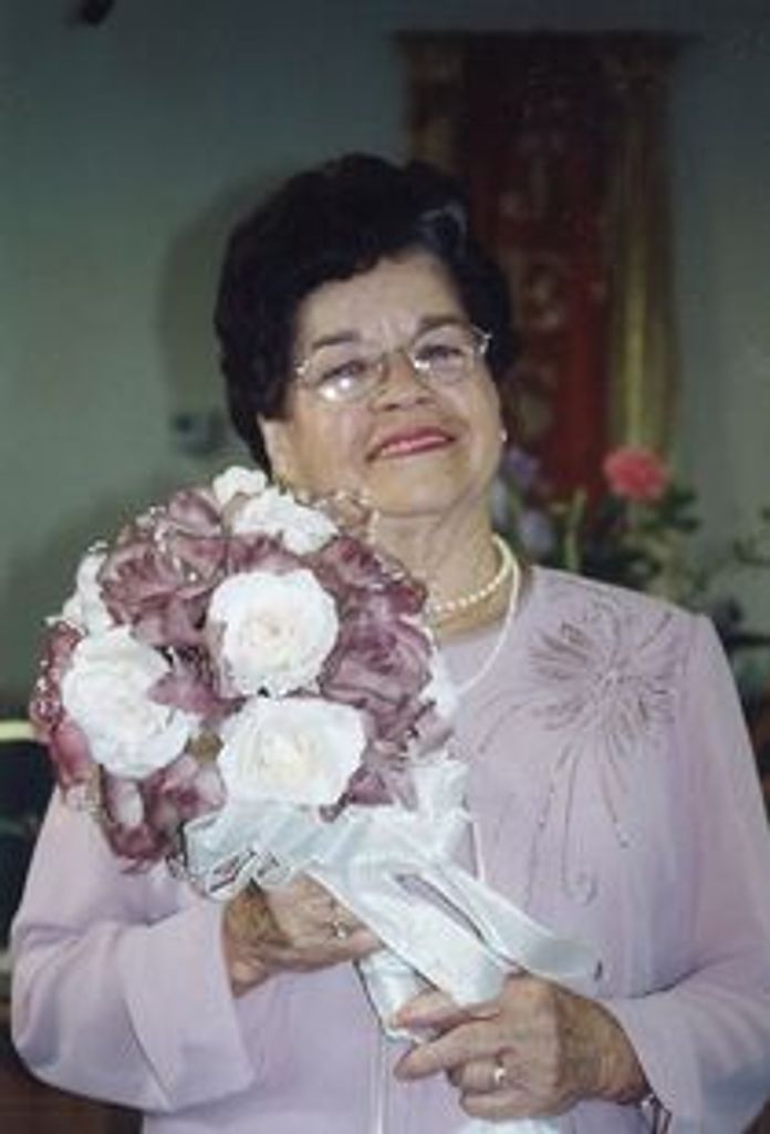 Nina Dillon