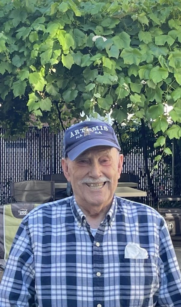 Christoforo Papayannopoulos Profile Photo