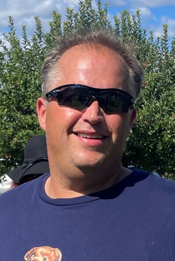 Robert M. "Rob" Beckerle Profile Photo
