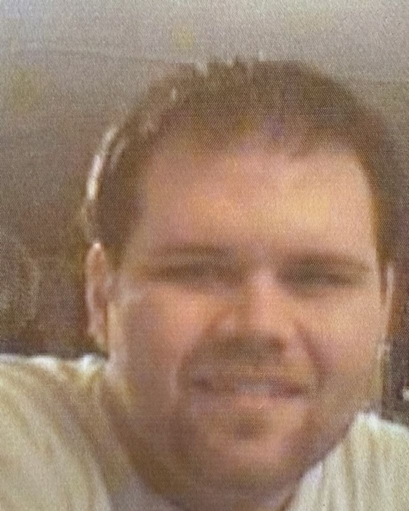 Travis Dean Lowe Profile Photo
