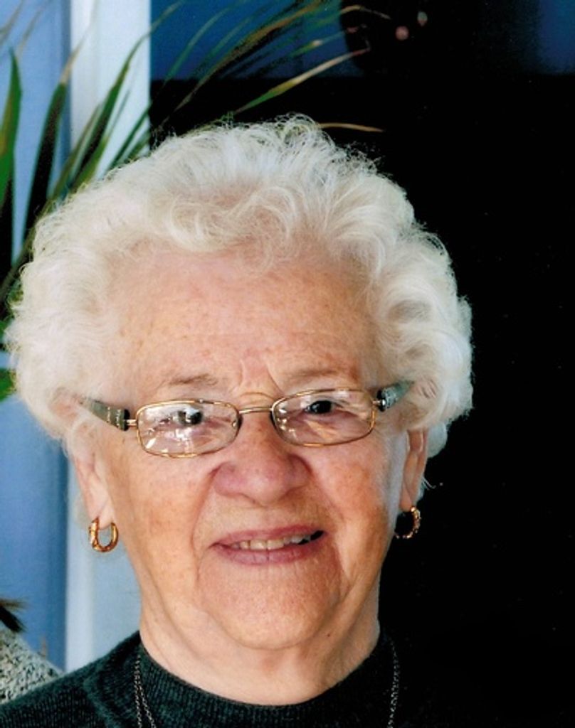Laura Mcmillan Profile Photo