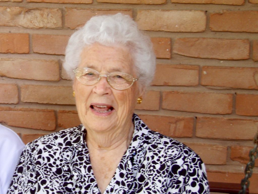 Gladys Camile Cavender (Harper)