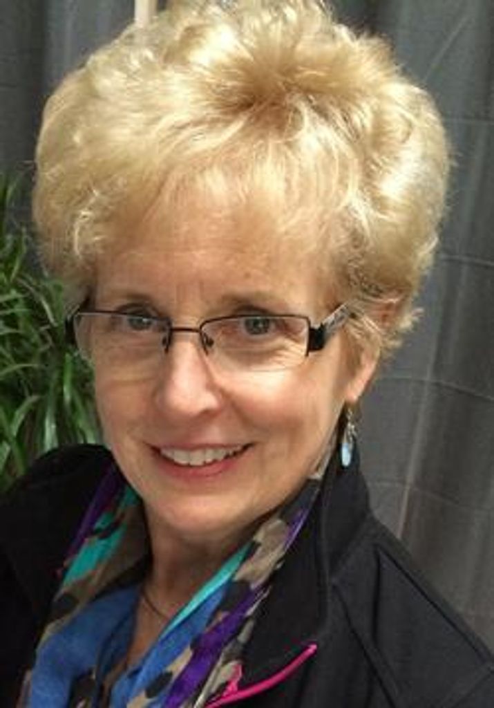 Lucinda "Cindy" Burgener (Jones)