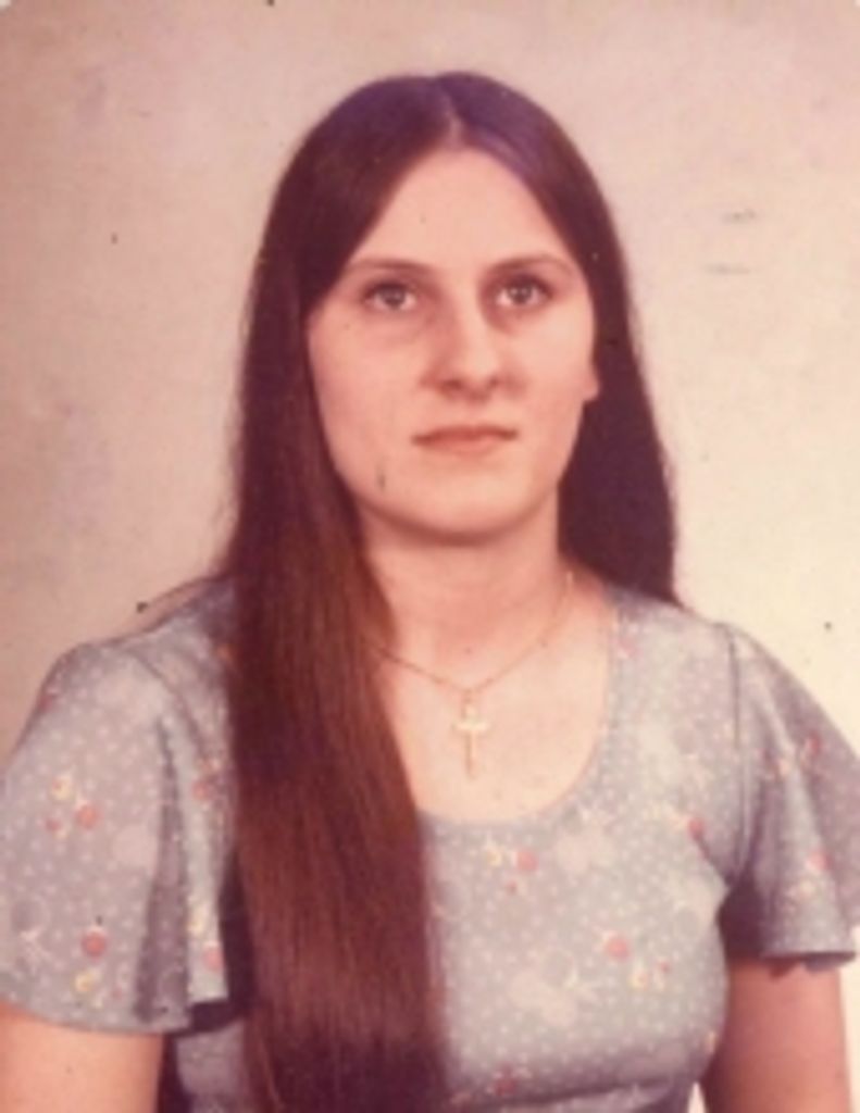 Bobbie "Cookie" Ruth Miller