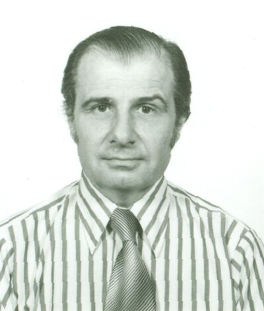 Dennis Fotis Papadopoulos Profile Photo