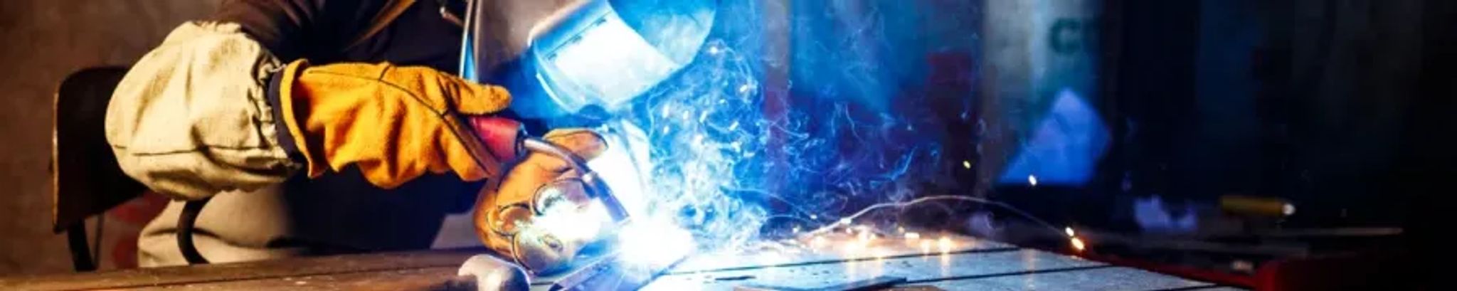 Cover for Roe Arnold's Obituary