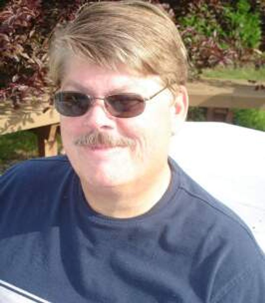 Thomas Isaman Profile Photo
