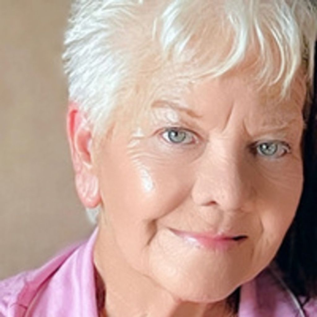 Leslie J Gilmore Lagosky