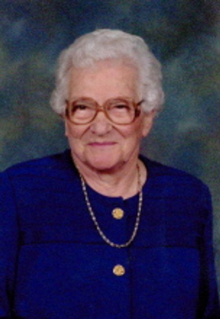 Evelyn  J Smith